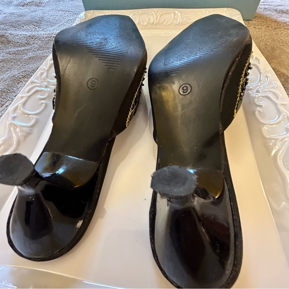 Classic black jewelled high heel shoes Size 9 - Picture 5 of 9